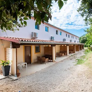 https://guesthouse-valsaresi.in-istria.net