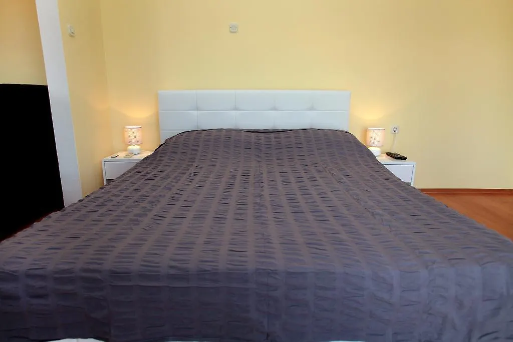 Rooms Carija تروغير كرواتيا