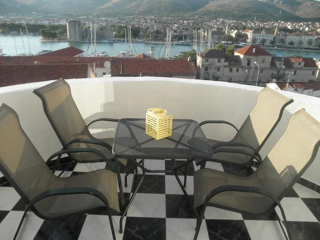 *** بيت ضيافة Rooms Carija تروغير كرواتيا
