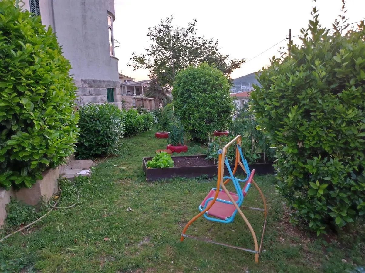 بيت ضيافة Rooms Carija تروغير